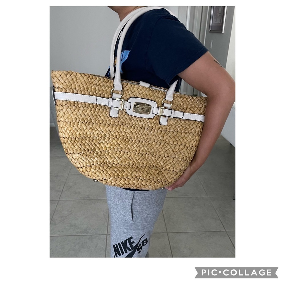 Michael Kors Straw Taco Shaped Bag - Picture 2 of 8